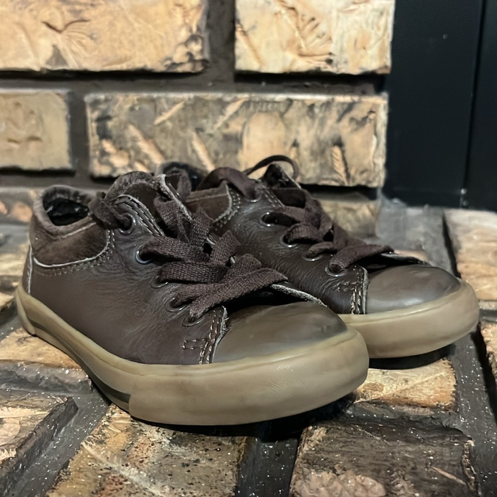 Ugg Australia Shoes Kameron Sheepskin Lined Sneakers Brown‎ Leather 9C